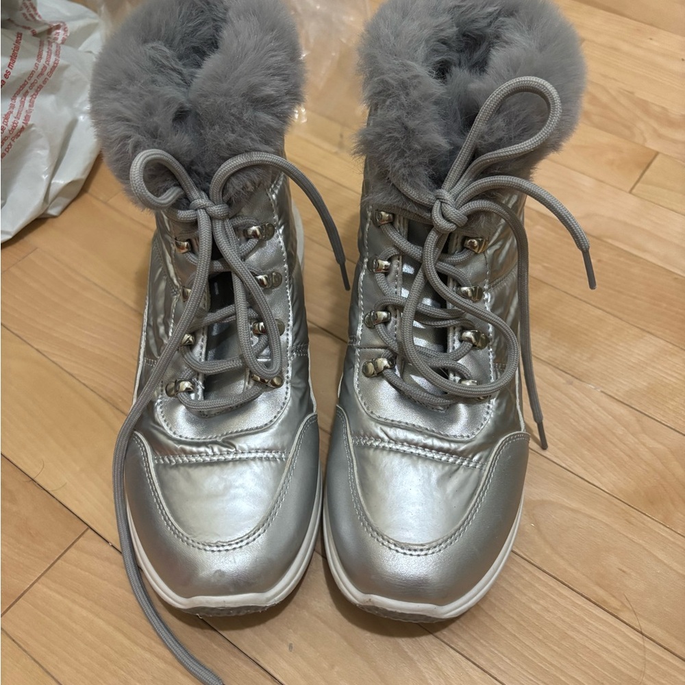 Women's Silver Winter Boots with Faux Fur Lining